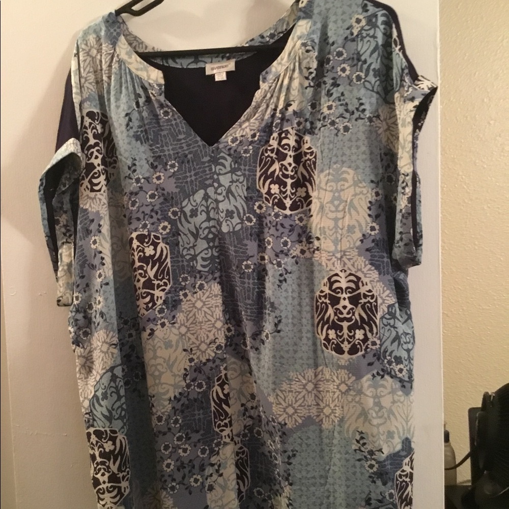 BLUE FLORAL TOP